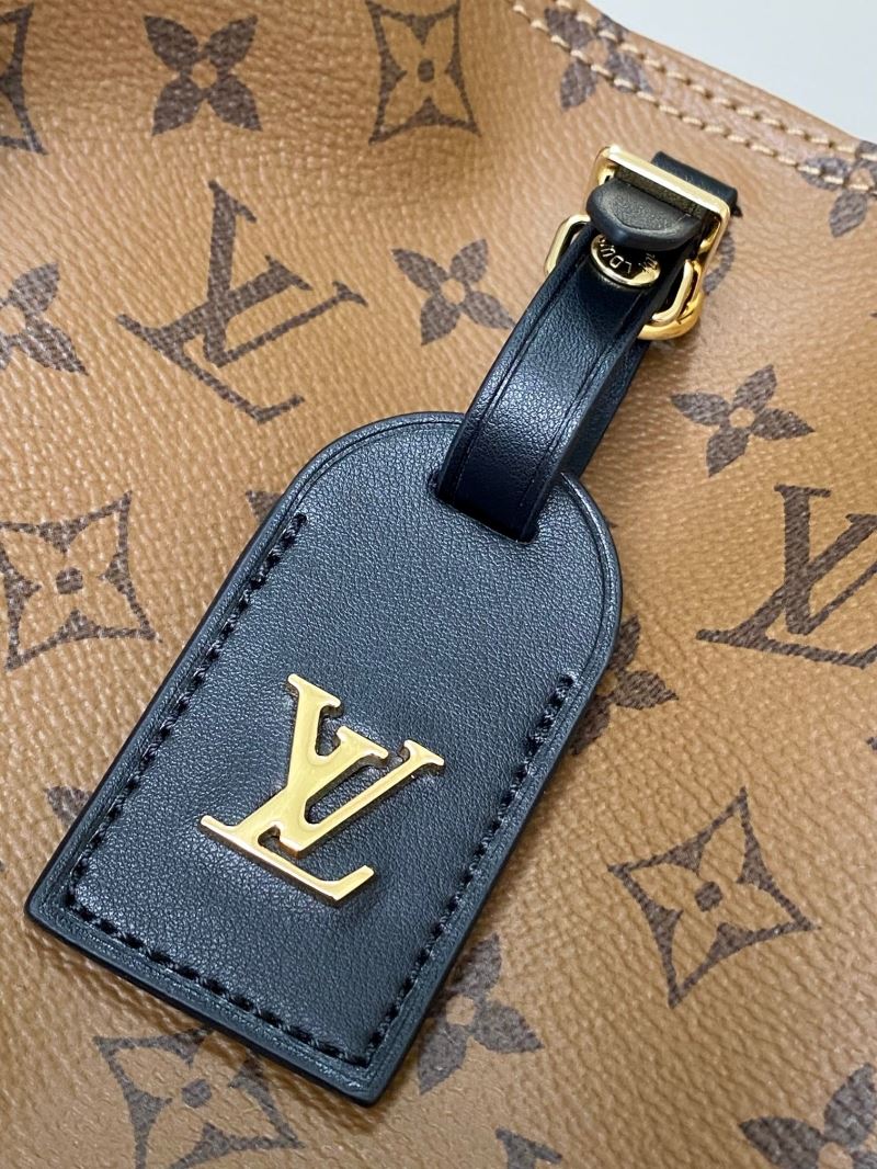 Louis Vuitton Hobo Bags